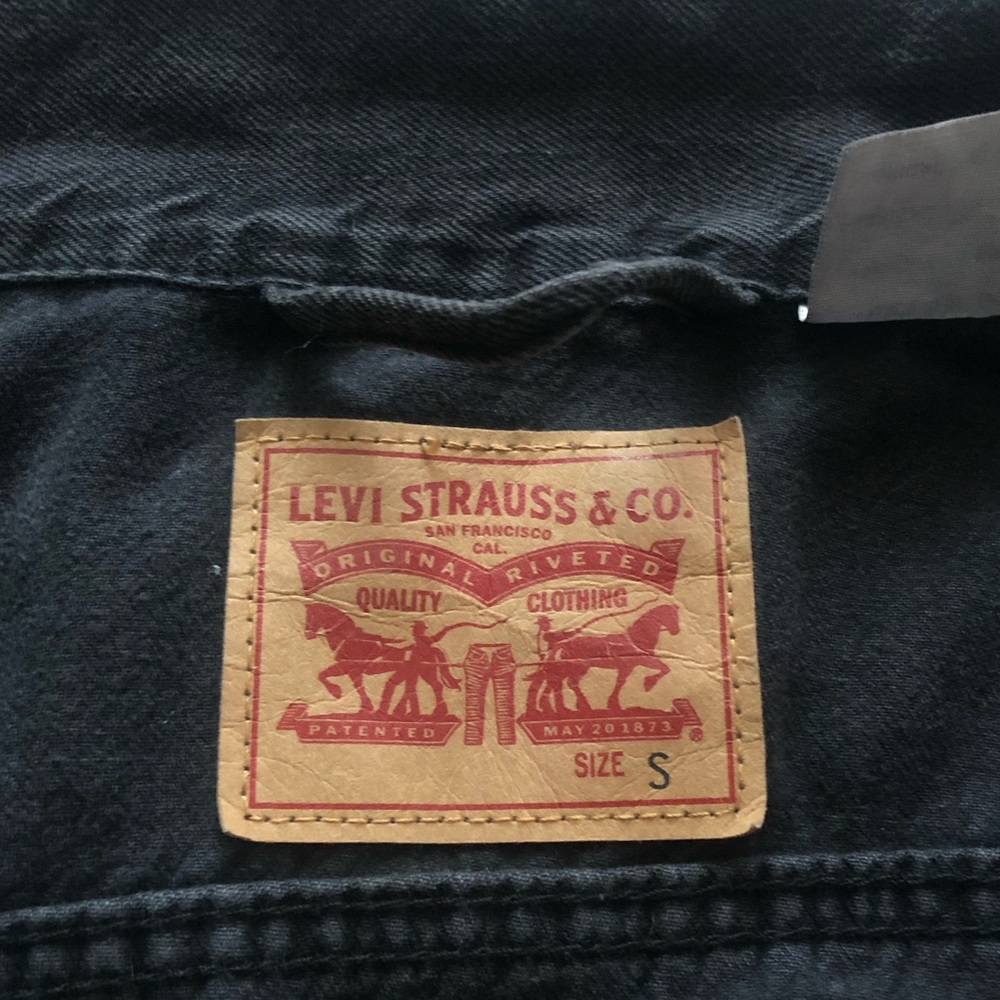 Levi’s Denim Small Black Jacket - Picture 3 of 6